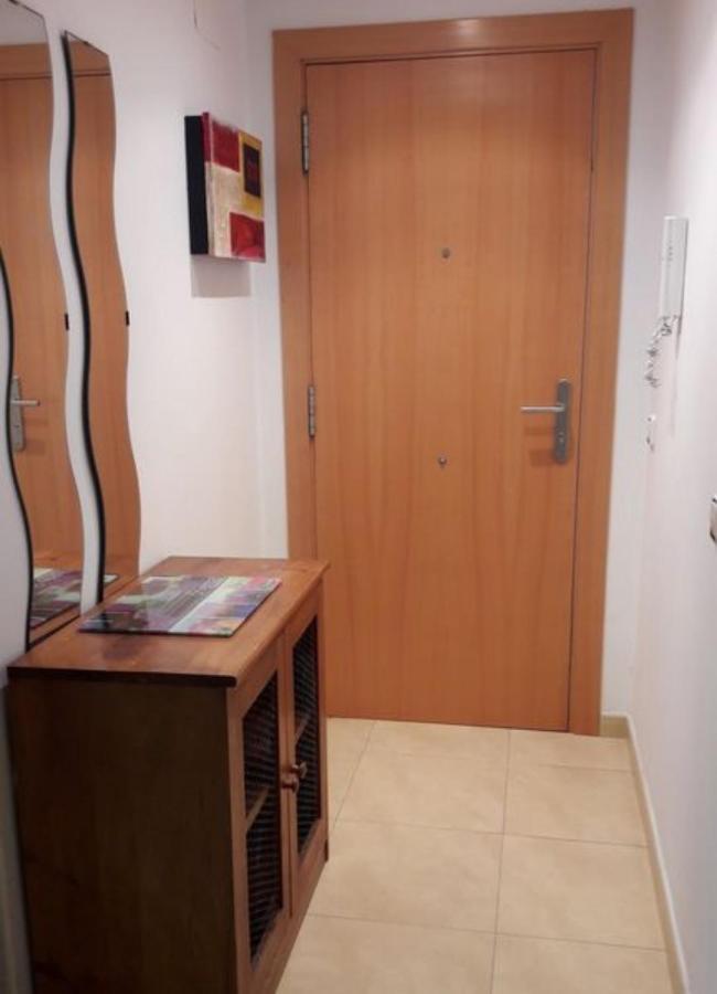 Apartamento En Segunda Linea De Mar, Wifi & A.C Cubelles Esterno foto